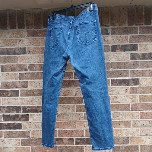 Levis Gently Worn Levi's Blue Denim Jeans Size 16M - Picture 3 of 6